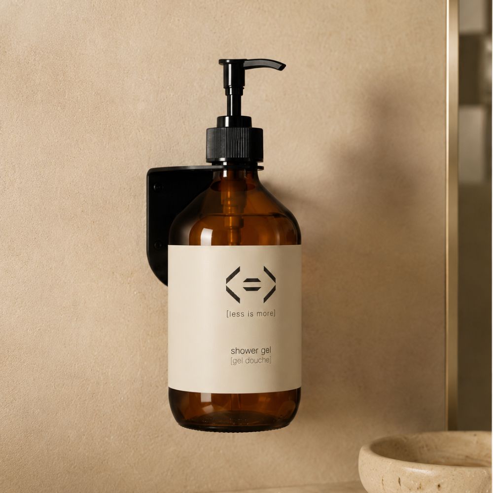 Single wall-mounted bottle holder